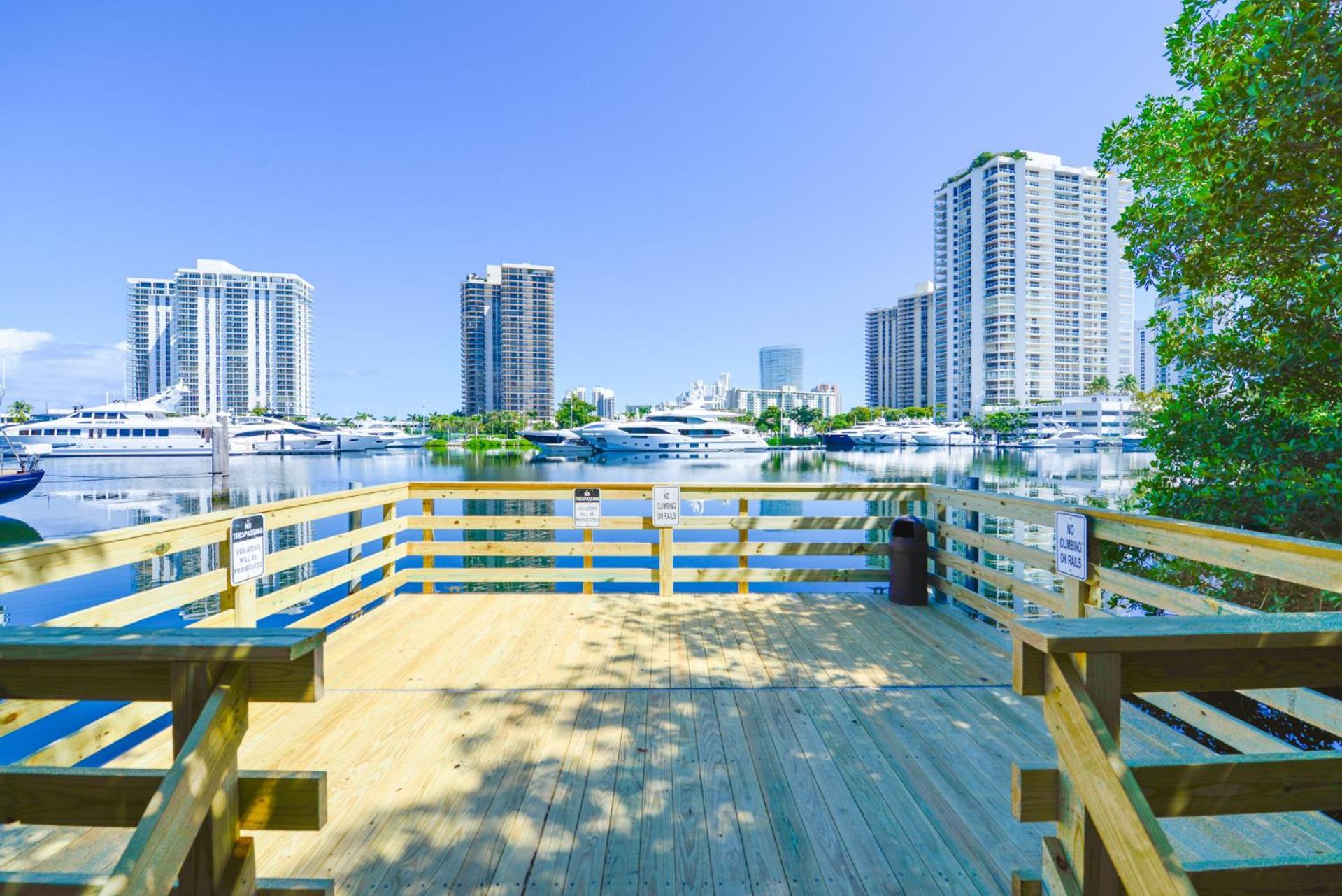 Lux Condo At Yacht Club 10 Min From Beach マイアミ エクステリア 写真